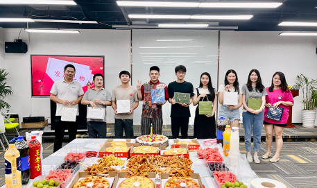 一路同行 好运相伴 | 腾博官网诚信为本科技集团季度生日会